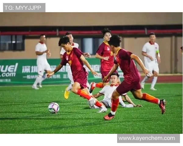 今晚足球图片盛宴尽显激情与荣耀球场瞬间定格精彩时刻