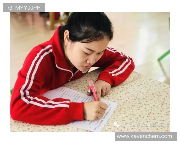 掌握足球击球技巧提升你的球技与比赛表现的全面指南